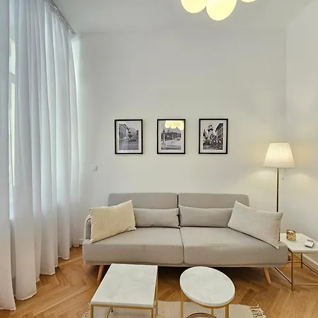 Urban Nest Wolfova By The Triple Bridge Ljubljana