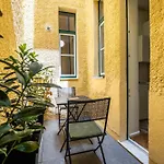 Apartament Urban Nest Wolfova By The Triple Bridge *