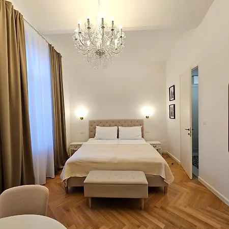 Apartment Urban Nest Wolfova By The Triple Bridge