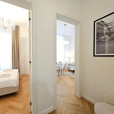Apartment Urban Nest Wolfova By The Triple Bridge