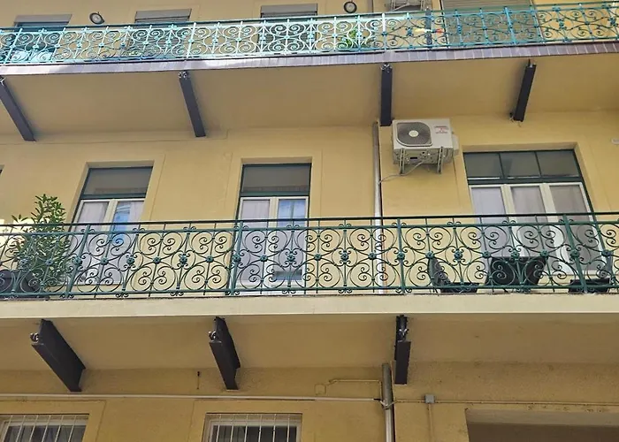 Urban Nest Wolfova By The Triple Bridge Apartamento