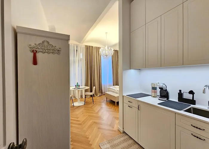 Urban Nest Wolfova By The Triple Bridge Liubliana