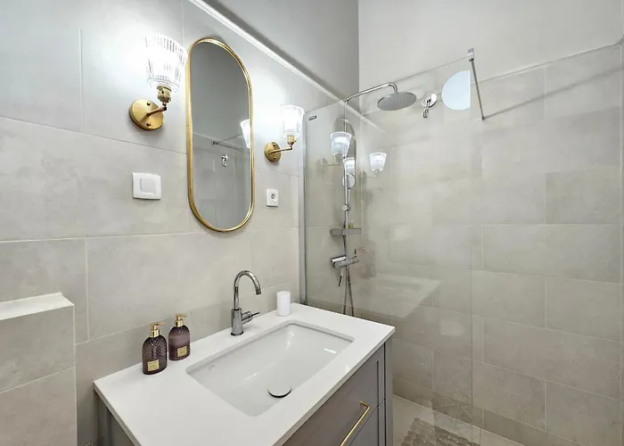 Apartman Urban Nest Wolfova By The Triple Bridge