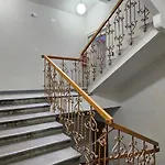 Urban Nest Wolfova By The Triple Bridge Апартаменти